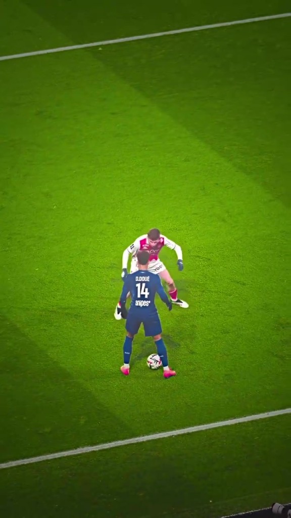 反向牛尾巴！慢鏡頭看杜埃這次極限博弈擺脫！