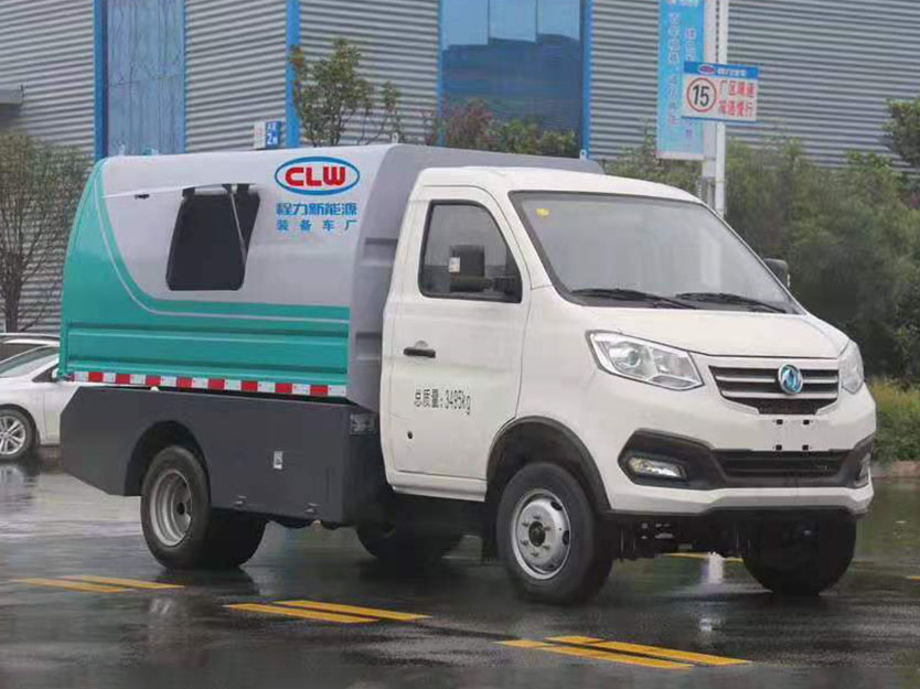 東風(fēng)華神新能源純電動吸塵車